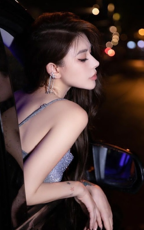 Experience Unforgettable Moments with Jezebel Lux Tonight