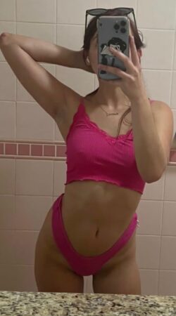 Discover Unforgettable Moments with Daphne Noir Tonight